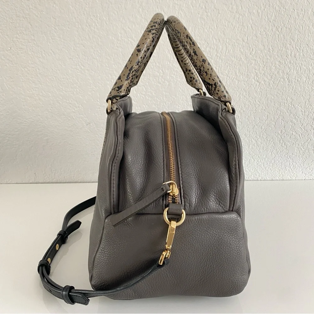 Marc by Marc Jacobs Q Snake Satchel gray Leather Bag